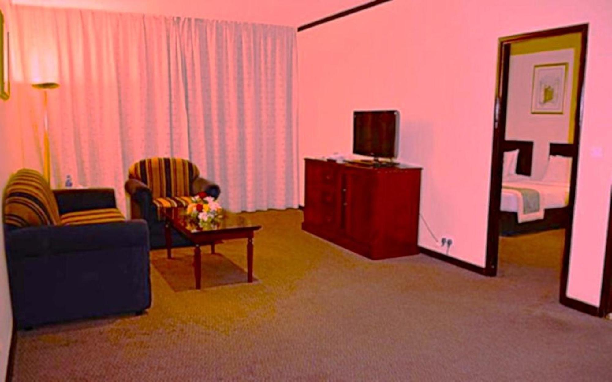 Rolla Suites Hotel -Former J5 Bur Dubai Hotel Exterior photo